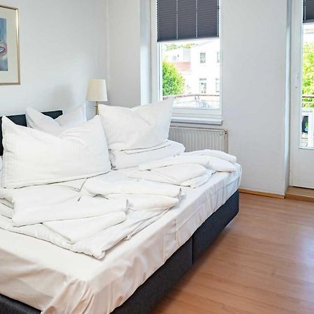 Apartmenthaus Chrischanshof Rostock Exterior foto