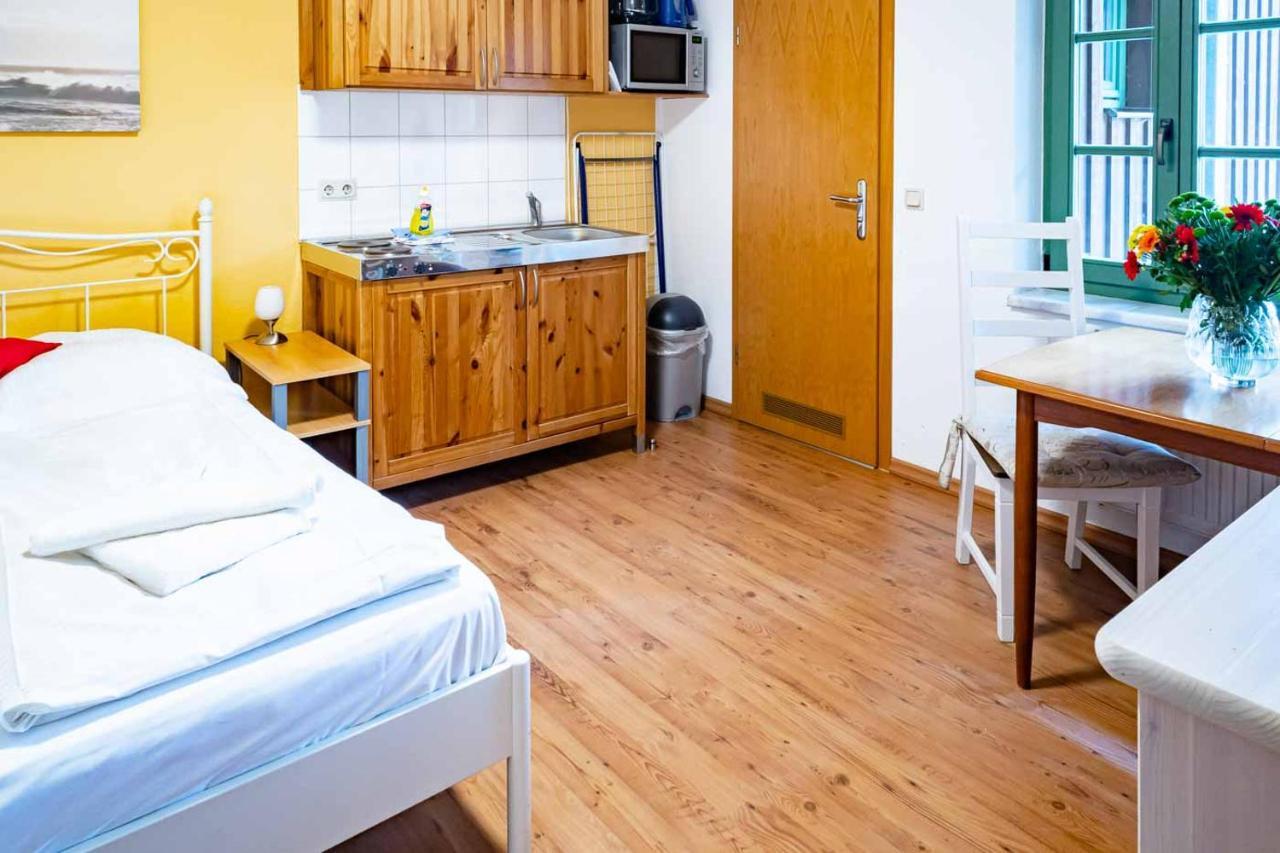 Apartmenthaus Chrischanshof Rostock Exterior foto